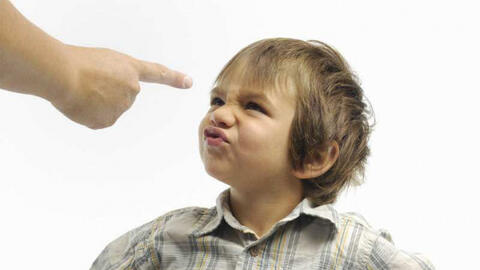 9 tuyệt chiêu khiến trẻ bướng bỉnh đến đâu cũng phải nghe lời