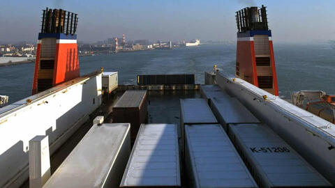 Phát hiện 25 người trong container đông lạnh từ Hà Lan sang Anh