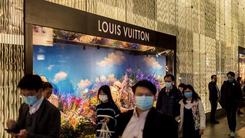 Người Trung Quốc chi gần 73,6 tỷ USD mua hàng xa xỉ giữa đại dịch