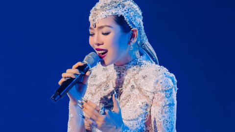 Lệ Quyên lại bóng gió: "Cố tình vùi dập, nghiệp báo gánh sao cho hết?"