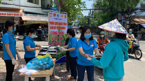 TP.HCM chi 886 tỷ đồng hỗ trợ người dân bị tác động do dịch COVID-19