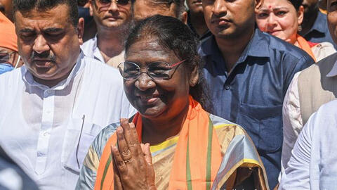  Cuộc hành trình của nữ Tổng thống Ấn Độ đầu tiên có xuất thân thổ dân