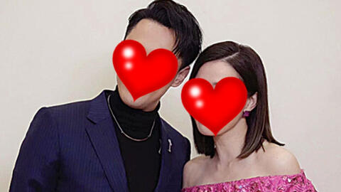 Cặp đôi tái hợp lần 6 khiến dân tình "phát sốt", nhà gái là "chị đại" showbiz vẫn trẻ đẹp sau 30 năm