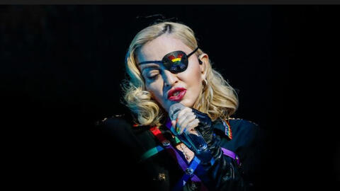 Madonna viết kịch bản và làm đạo diễn phim về cuộc đời mình