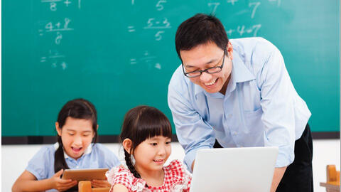 Tại sao trẻ không hạnh phúc khi đến trường, nền giáo dục Việt Nam đang đi lạc đường?