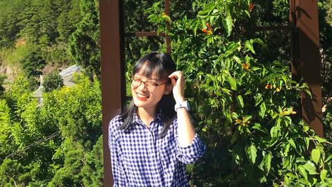 Nữ sinh duy nhất đạt điểm 10 môn Ngữ Văn kỳ thi tốt nghiệp THPT: Là dân chuyên Anh, không ôn kỹ bài "Sóng"