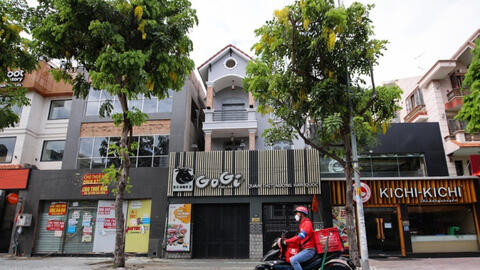 Chuỗi nhà hàng, cà phê ở TP.HCM chưa mở đồng loạt