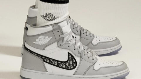 Hơn 5 triệu người đăng ký mua giày Nike Dior