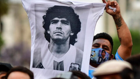 Cơ quan chức năng làm rõ nghi vấn xung quanh cái chết của Maradona