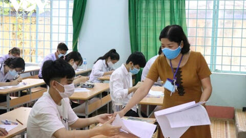 'Chiếc thuyền ngoài xa' vào đề thi môn Ngữ văn tốt nghiệp THPT 2022