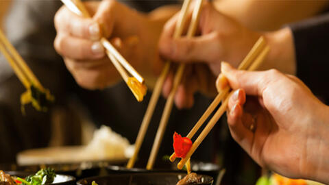 Thay đổi 4 thói quen nhỏ thường ngày, cứu dạ dày khỏi tế bào ung thư rình rập