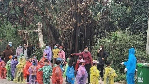 Một loạt trường học có học sinh nhiễm COVID-19, thành điểm cách ly tập trung