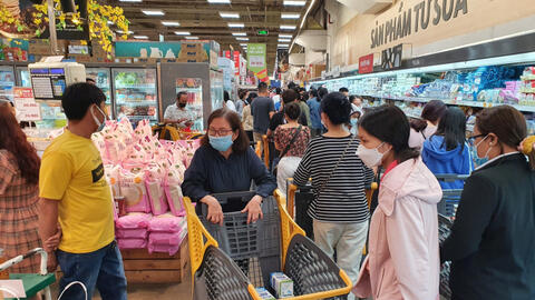 Lịch mở cửa Tết siêu thị người dân cần biết: Nhiều siêu thị bán tới nửa đêm, có nơi bán cả mùng 1 Tết