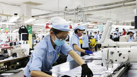 Người lao động được trả lương thế nào trong trường hợp ngừng việc?