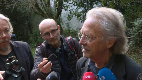 Nobel Văn học 2019: Peter Handke – nhà văn đối nghịch chuyên gây sốc và nhiều tranh cãi