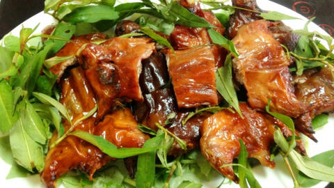 Về xứ sen hồng đừng "lắc đầu lè lưỡi" với  chuột đồng nướng lu