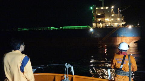 Cứu thuyền viên người Philippines gặp nạn trên vùng biển Việt Nam