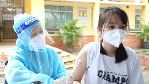 TPHCM bắt đầu tiêm vắc-xin Covid-19 cho 1.500 học sinh