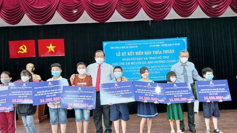 TPHCM: Đề xuất cấp thẻ tài khoản, hỗ trợ hàng tháng cho 3.564 trẻ em mồ côi