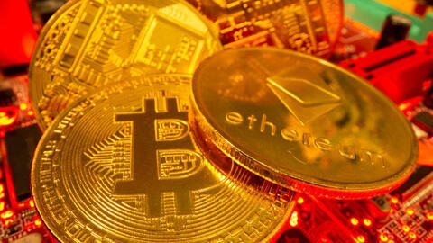 Bitcoin 'bốc hơi' 10.000 USD trong 1 giờ, chuyện gì đang xảy ra?