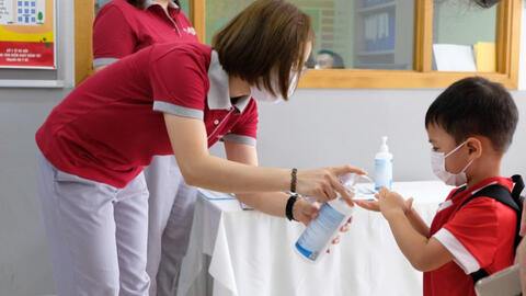 Hà Nội cho toàn bộ trẻ mầm non đến trường học bán trú từ 13/4