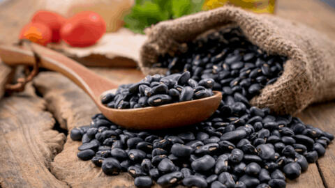 Vì sao đậu đen được xem là thần dược?