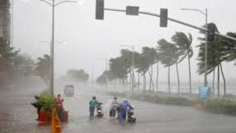 Bão số 5 làm 2 người mất tích, 14 người bị thương