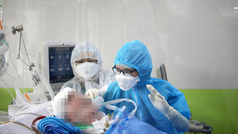 Bệnh nhân phi công người Anh có hy vọng sống rõ ràng hơn, mỗi giờ "ăn" 30ml