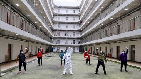 Trung Quốc tuyên bố vượt qua đỉnh dịch COVID-19