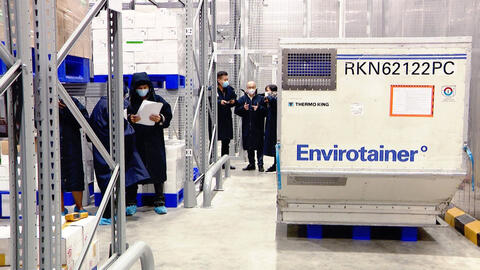 Việt Nam nhận thêm 580.000 liều vaccine COVID-19 từ AstraZeneca