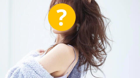 Nữ ca sĩ bị nhân vật nổi tiếng nhất showbiz quấy rối tình dục, phản ứng vô tình của bạn trai sau đó gây phẫn nộ