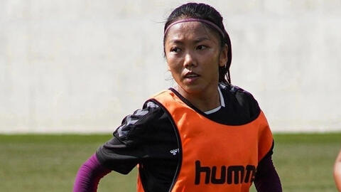 Huỳnh Như ra mắt trong trận thắng của CLB nữ Lank