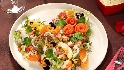 Món ngon mỗi ngày: Salad cam cá hồi