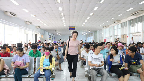 Hơn 37.000 vé tàu Tết được đăng ký mua sau một giờ mở bán