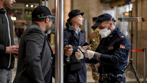 Phong tỏa hơn 100 triệu dân ở Châu Âu vì dịch Covid-19