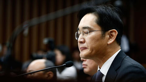 "Thái tử Samsung" bị kết án 2,5 năm tù