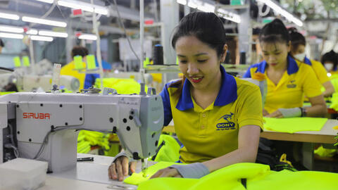 Đề xuất tăng lương tối thiểu vùng thêm 6% từ ngày 1/7