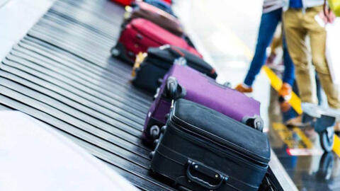 Khi đi máy bay không được mang làm gì và mang gì?