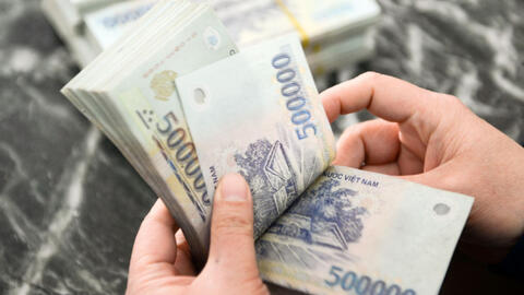 Các qui định mới về tiền lương, việc làm của cán bộ, công chức từ 1/7