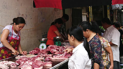 Chính phủ phê bình Bộ Nông nghiệp, yêu cầu báo cáo tình hình thịt lợn tăng giá