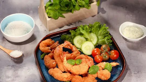 Món ngon mỗi ngày: Tôm chiên dừa xốt bạc hà