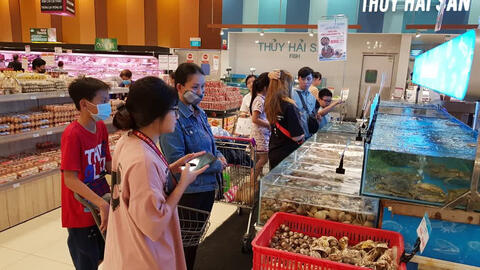 Ảnh hưởng bởi dịch COVID-19, cua biển giảm 50.000-100.000 đồng/kg