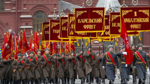 Nước Nga tái hiện cuộc duyệt binh lịch sử năm 1941 kỷ niệm Cách mạng tháng Mười Nga