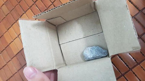 Hàng loạt khách hàng săn hàng sale ngày 9/9 nhận về toàn cục đá