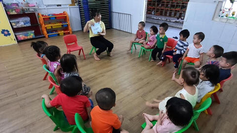 Thưởng Tết giáo viên: Nhiều trường cân đối từng đồng, giáo viên mầm non trắng tay