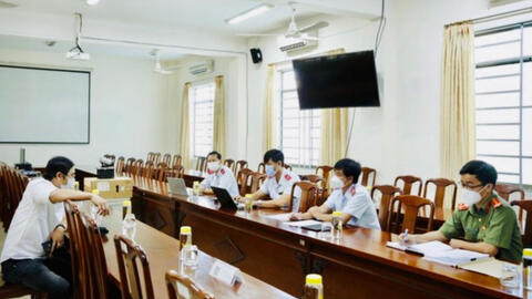 Người nhục mạ báo chí trong livestream của bà Nguyễn Phương Hằng bị xử phạt 7,5 triệu đồng