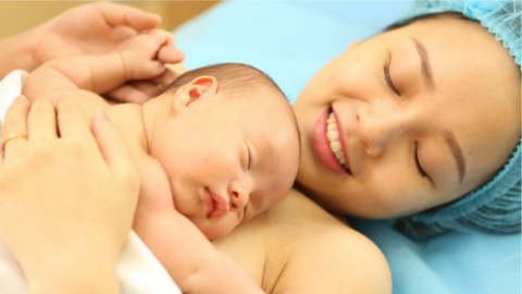 Có được hưởng chế độ thai sản khi sinh con ở nước ngoài?