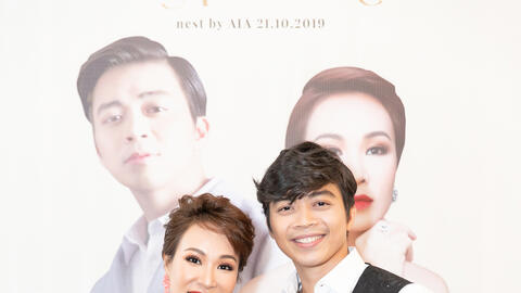 Uyên Linh làm liveshow vào "giờ linh" vì phải né đám cưới Đông Nhi?