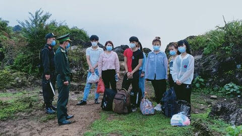 Tây Ninh: Bắt giữ, đưa đi cách ly tập trung 5 trường hợp nhập cảnh trái phép