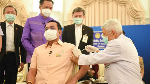 Vì sao một số quốc gia tiêm hai mũi vaccine khác nhau trên một người?